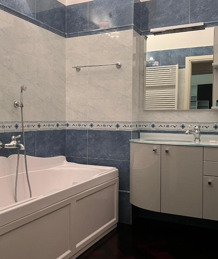 Piazza Maggiore Luxury Apartment 博洛尼亚 外观 照片